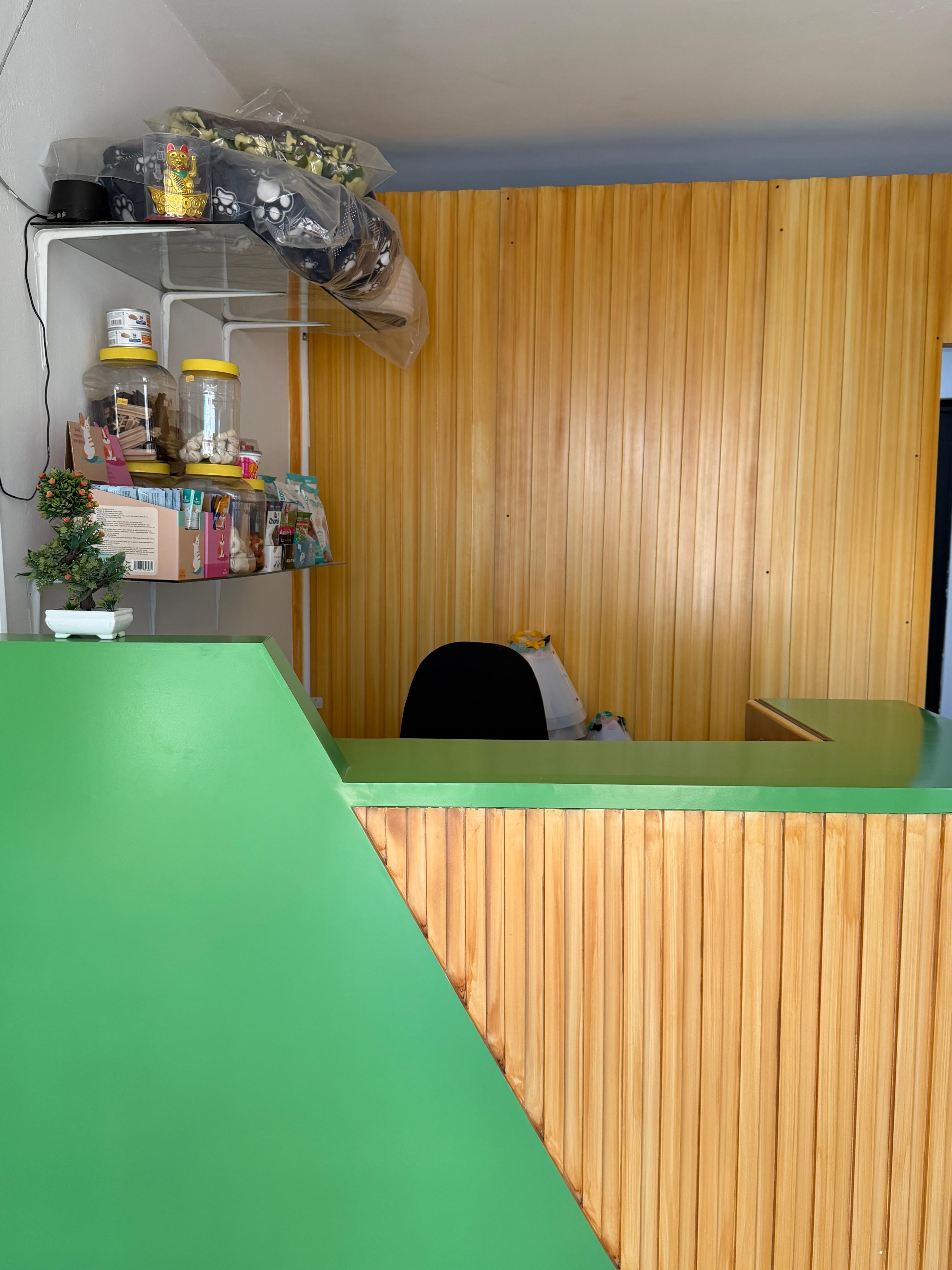 Recepción y Atención al Cliente